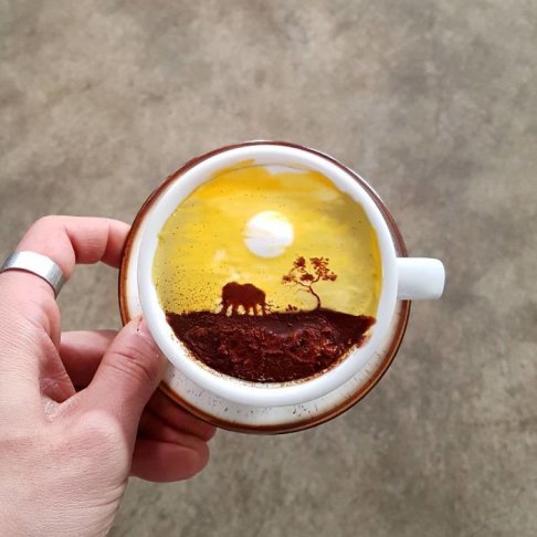 Artistic-barista-from-korea-who-draws-art-on-coffee-5912bf3e50dd6__700.jpg