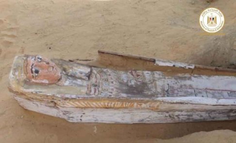 painted sarcophagus_Saqqara find.jpg