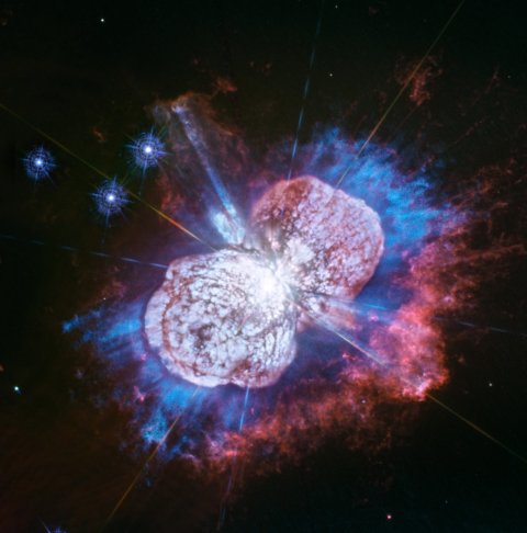 Hubble_Eta-Carinae_ultraviolet light.jpg