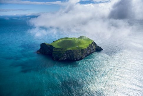 House-on-the-Vestmannaeyjar-Archipelago-Iceland.jpg