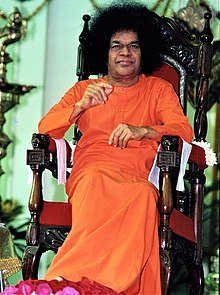 220px-Bhagawan_Sri_Sathya_Sai_Baba.jpg