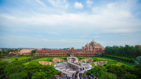 https://akshardham.com/download/photo-galleries/gardens/